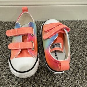 Toddler size 9 rainbow converse. Never worn!